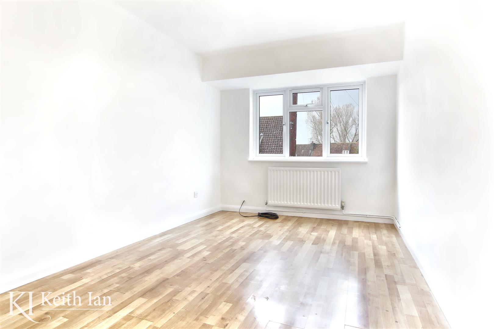 Horseshoe Court, Stanstead Abbotts Keith Ian